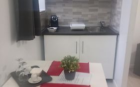 Your Independent Room With Parking